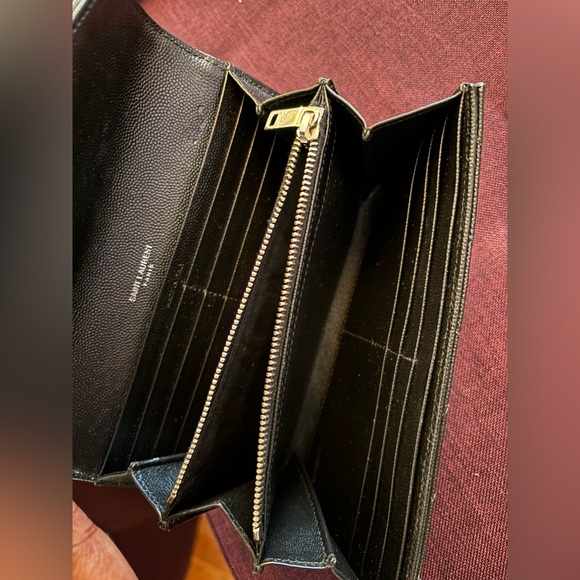 ✨AUTHENTIC Saint Laurent Black Quilted Wallet with Silver Logo - Picture 8 of 12